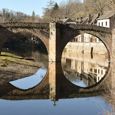Les Oiseaux De Belcastel, Maison De